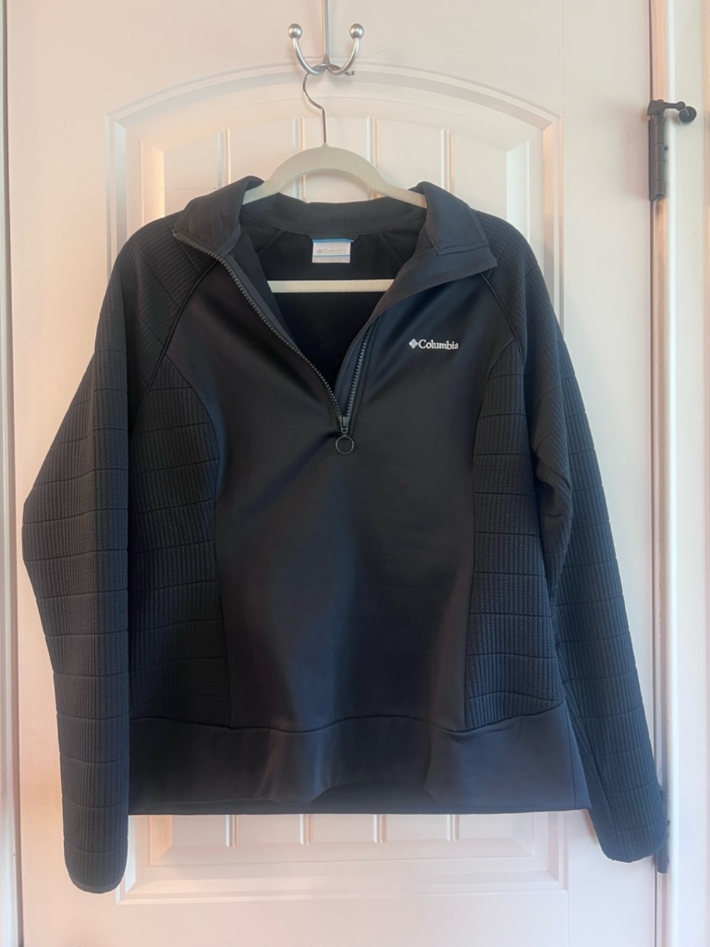 Columbia Black Pullover with Blue Trim